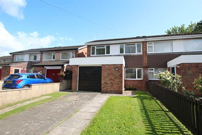 3 Bedroom Semi Detached House For Sale In Unicorn Road, Oswestry, SY11