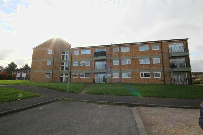 1 Bedroom Flat To Rent In Golden Vale, Gloucester, GL3