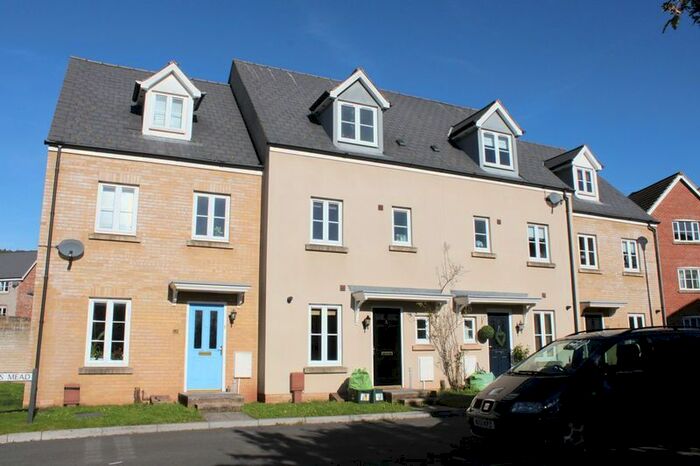 4 Bedroom Property To Rent In Fishers Mead, Long Ashton, BS41