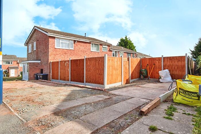 3 Bedroom End Of Terrace House For Sale In Charnwood Close, Rubery, Rednal, Birmingham, B45
