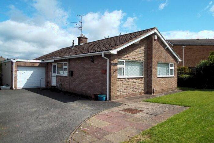 2 Bedroom Detached Bungalow To Rent In Dean Close, Mansfield, NG18