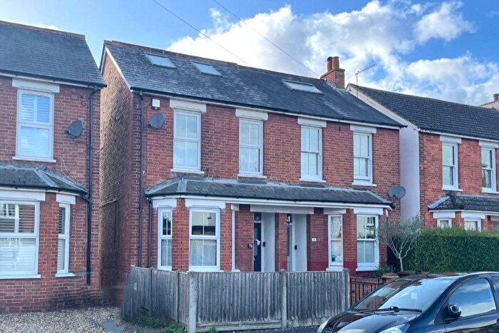 3 Bedroom Semi-Detached House For Sale In Peabody Road, Farnborough, Hampshire, GU14