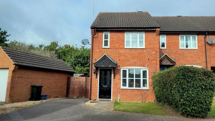 2 Bedroom End Of Terrace House To Rent In Cumberford Close, Bloxham, Oxon, OX15