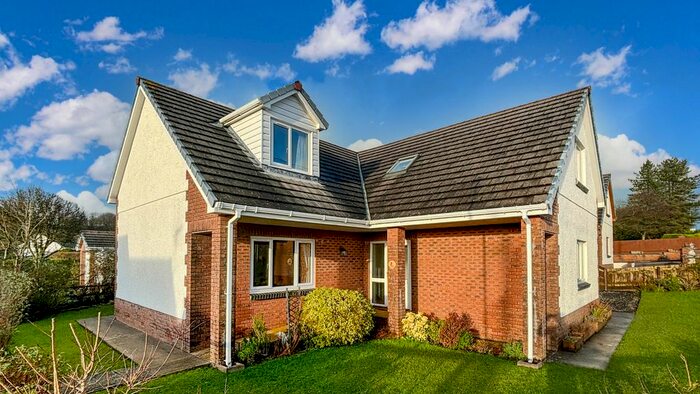 4 Bedroom Detached House For Sale In Bro-Hedydd, Kidwelly, SA17