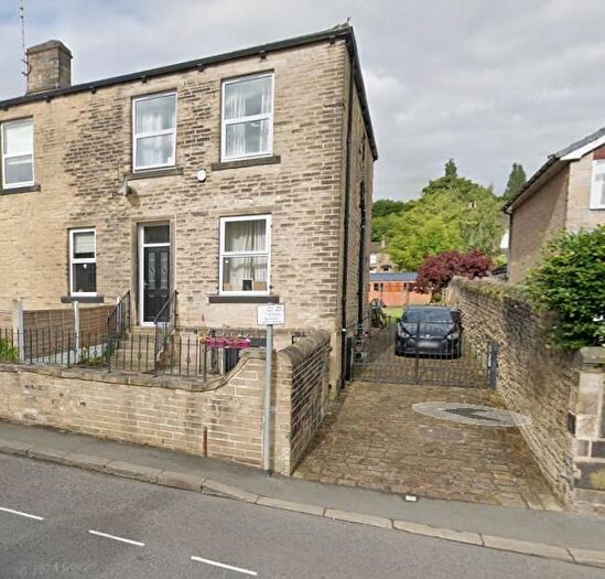 3 Bedroom Semi-Detached House To Rent In Town Street, Farsley, Leeds, LS28