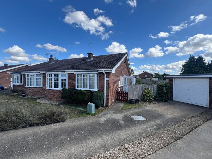 2 Bedroom Bungalow For Sale In Moor Park, Ruskington, NG34