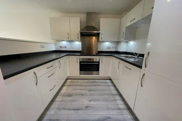 2 Bedroom Apartment To Rent In Edwin Court, Bridgewater Park (Apartments), Eccles, M30