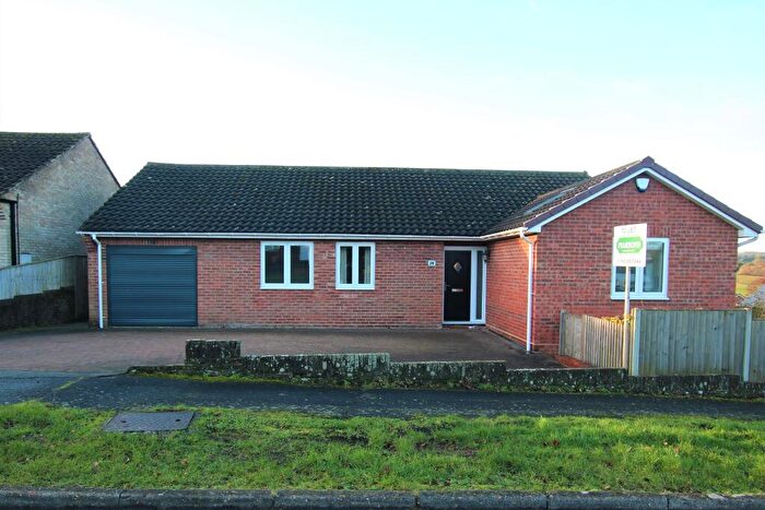 3 Bedroom Bungalow To Rent In Bungalow, Oliver's Battery, Winchester, SO22