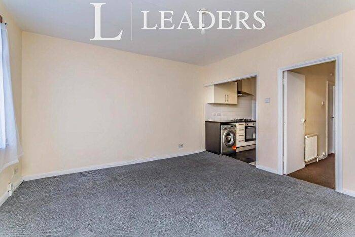 1 Bedroom Apartment To Rent In Southbridge Road, CR0