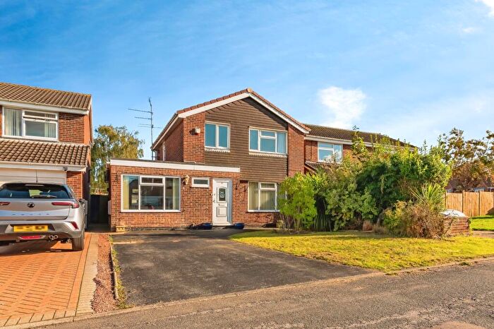 3 Bedroom Detached House For Sale In Arden Grove, Bingham, Nottingham, Nottinghamshire, NG13