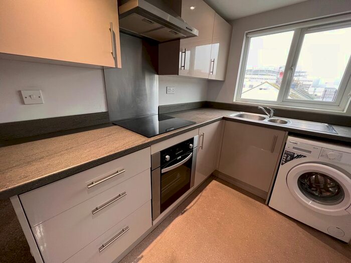 Studio To Rent In Susans Road, Eastbourne, BN21