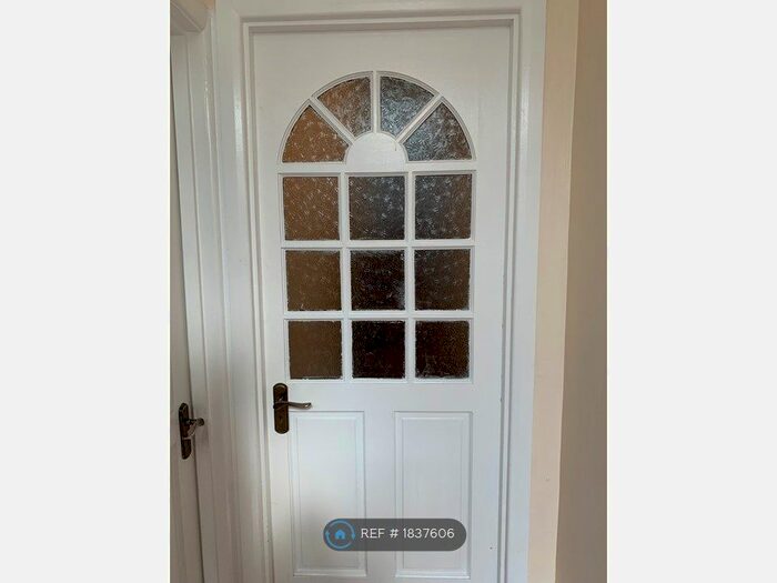 3 Bedroom Terraced House To Rent In Blue Anchor Lane, London, SE16