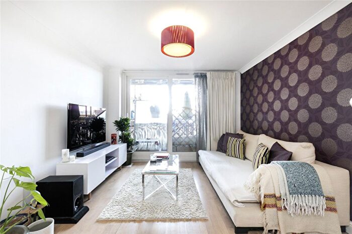 3 Bedroom Flat To Rent In Wenlock Building, Wharf Road, London, N1