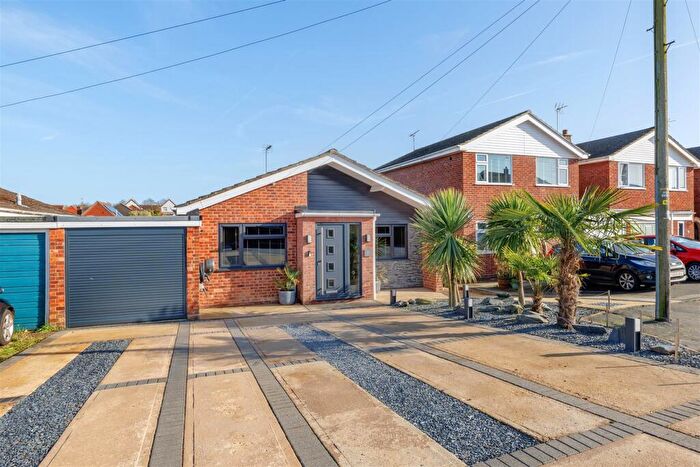 4 Bedroom Detached Bungalow For Sale In Darby Road, Beccles, NR34