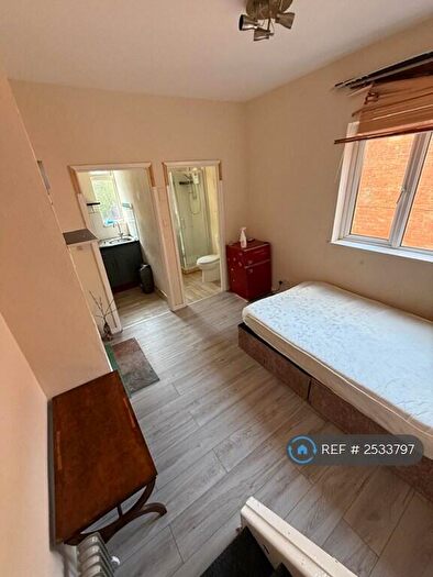 1 Bedroom Flat To Rent In Alcester Road, Birmingham, B13
