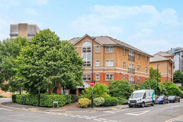 1 Bedroom Flat To Rent In Scarbrook Road, Croydon, CR0