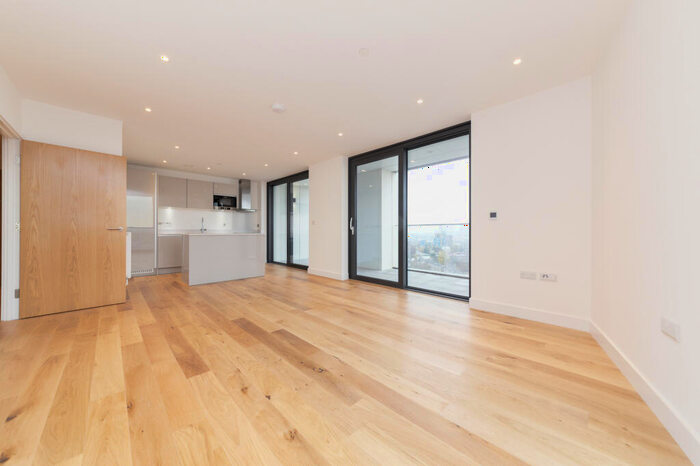 3 Bedroom Apartment To Rent In Brick Kiln One, Station Road, London, SE13