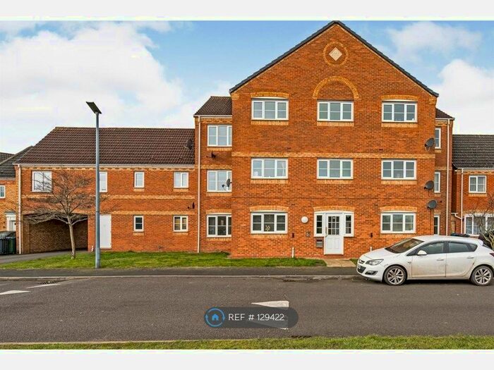 2 Bedroom Flat To Rent In Sannders Crescent, Tipton, DY4