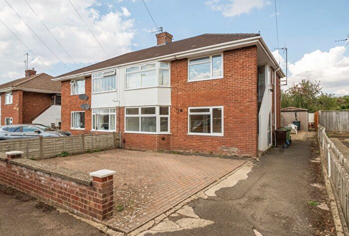 2 Bedroom Maisonette For Sale In Canterbury Walk, Cheltenham, Gloucestershire, GL51