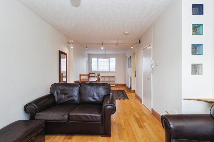 2 Bedroom Flat For Sale In Rosalind Court, Asgard Drive, Salford, Greater Manchester, M5