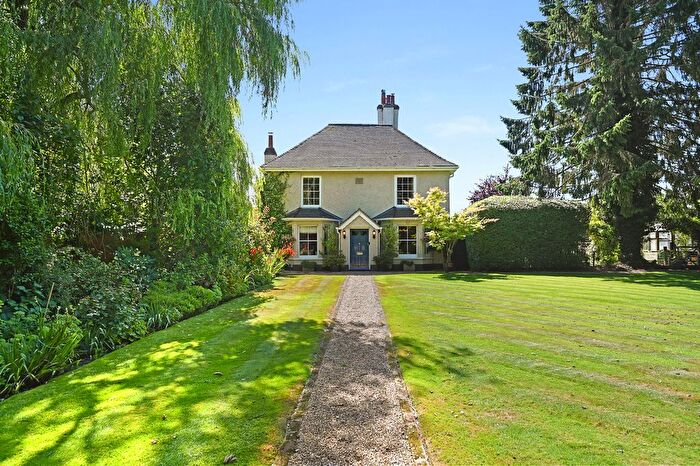 5 Bedroom Detached House For Sale In Henley Park, Guildford, GU3
