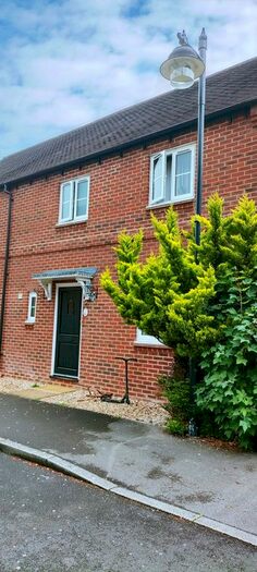 3 Bedroom End Of Terrace House To Rent In Cedar Road, Charlton Down, Dorchester, DT2