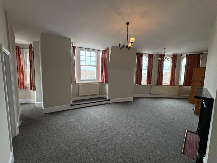 Studio To Rent In Studio Apartment – The Salisbury Hotel, Manor House, N4