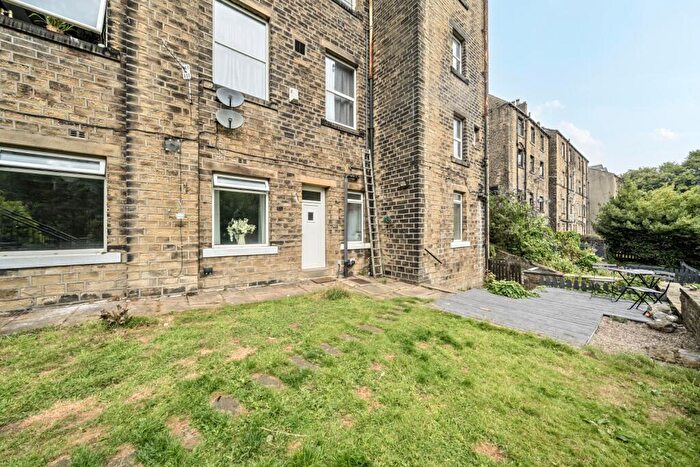 1 Bedroom Flat For Sale In Central Hall, Oldham Road, Sowerby Bridge, West Yorkshire, HX6