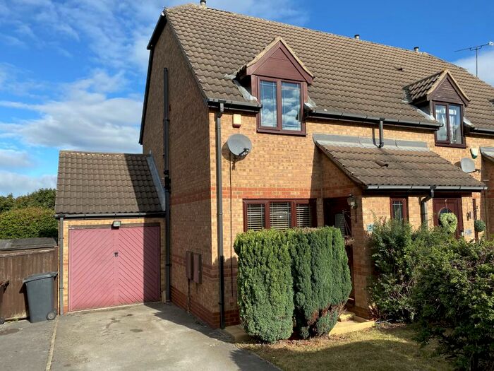 2 Bedroom House To Rent In Badger Place, Sheffield, S13