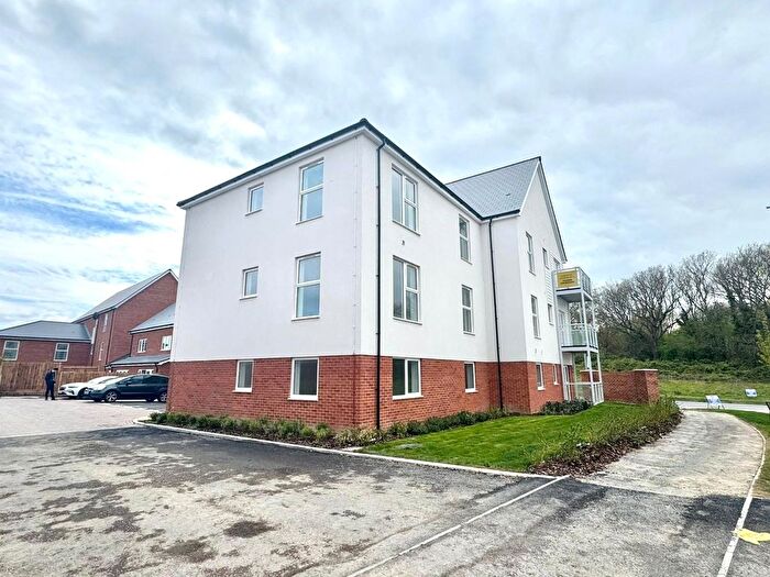 2 Bedroom Flat For Sale In Stunning Two Bedroom Apartment, Wrestwood Road, Bexhill, East Sussex, TN40