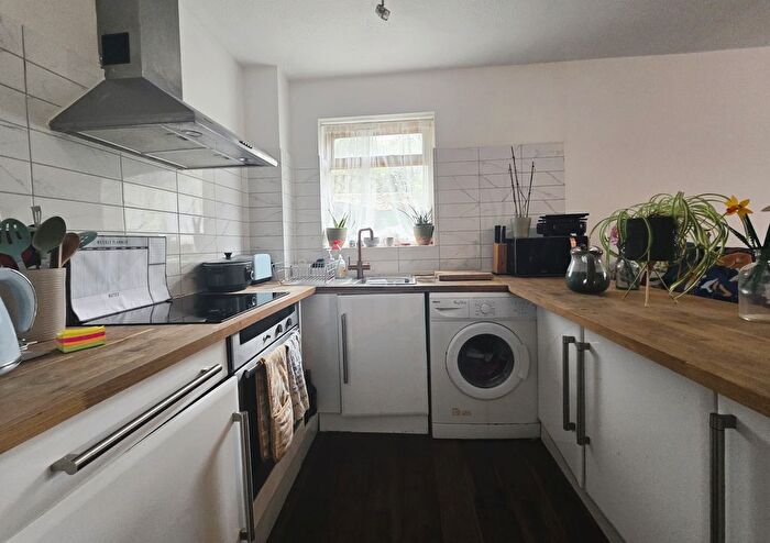 1 Bedroom End Of Terrace House To Rent In Rotherwood Close, London, SW20