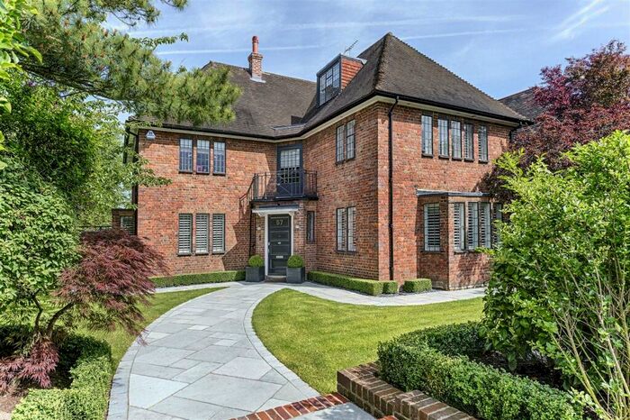 7 Bedroom Detached House To Rent In Meadway, Hampstead Garden Suburb, NW11