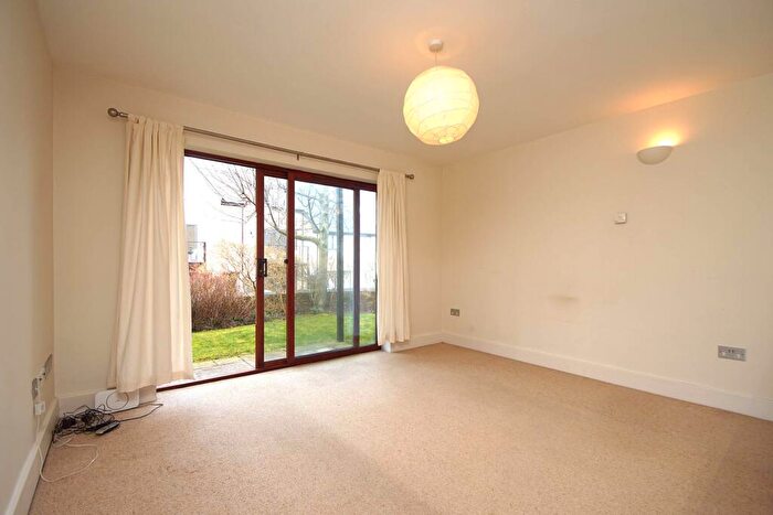2 Bedroom Apartment To Rent In Conrads Yard, Cowbridge, SG14