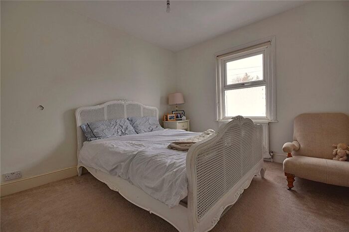 2 Bedroom End Of Terrace House For Sale In Cromwell Road, Tunbridge Wells, Kent, TN2