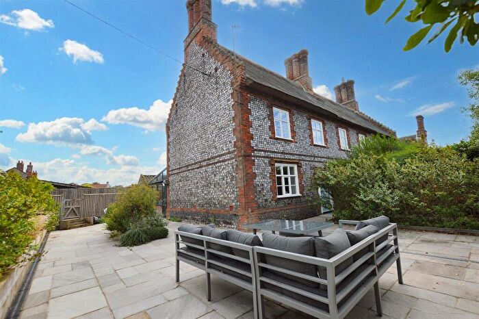 4 Bedroom Cottage For Sale In Church Street, Northrepps, NR27