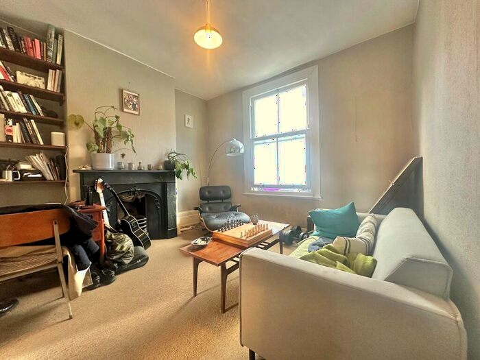 1 Bedroom Flat To Rent In Old Ford Road, E2