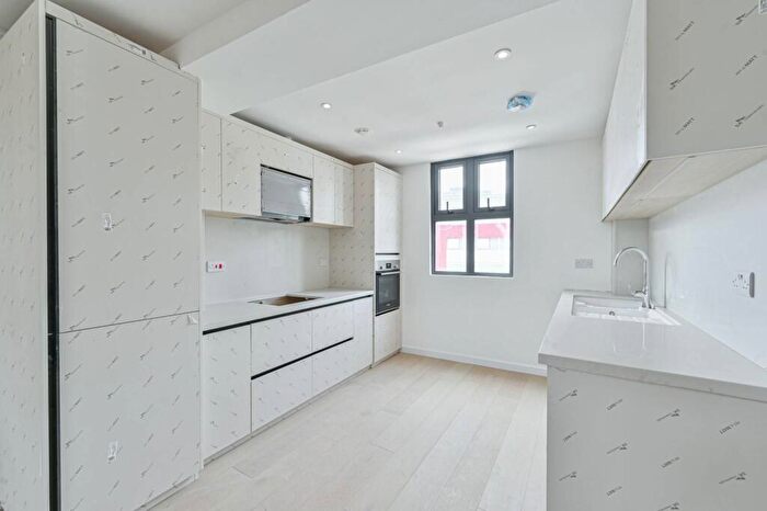 2 Bedroom Flat To Rent In Lewisham High Street, Lewisham, London, SE13
