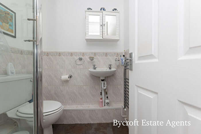 3 Bedroom Detached Bungalow For Sale In Ranworth Drive, Ormesby, NR29