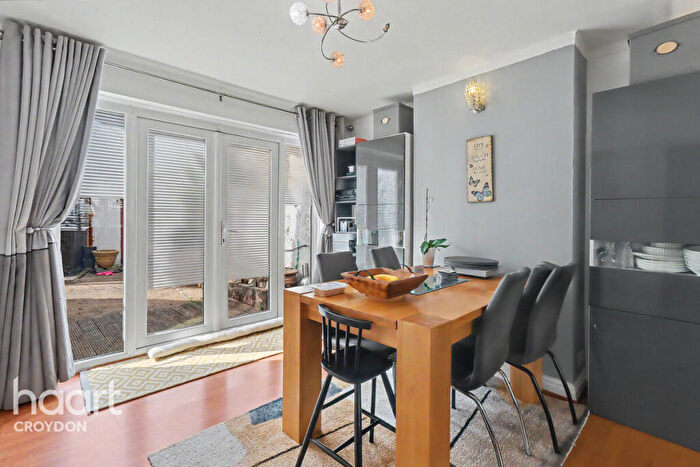 3 Bedroom Terraced House For Sale In Kimberley Road, Croydon, CR0