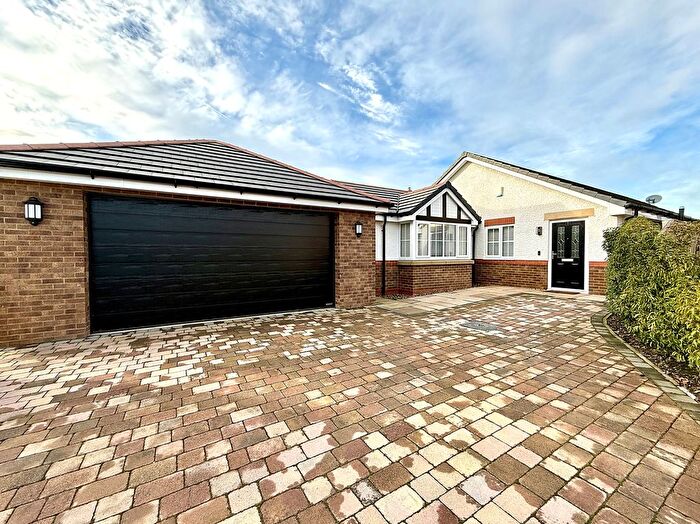 2 Bedroom Bungalow For Sale In Holly Bank Close, Preston, PR3