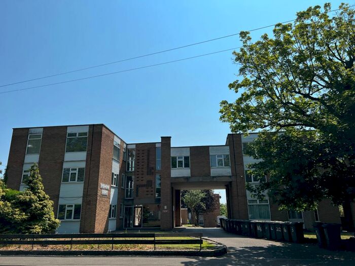 2 Bedroom Apartment To Rent In Sycamore Court, Beeston, Nottingham, NG9