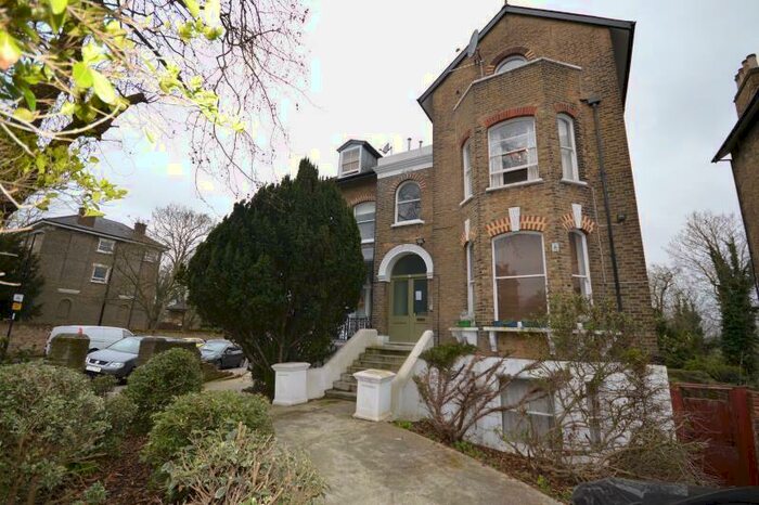 1 Bedroom Flat To Rent In Wickham Road, Brockley, London, SE4