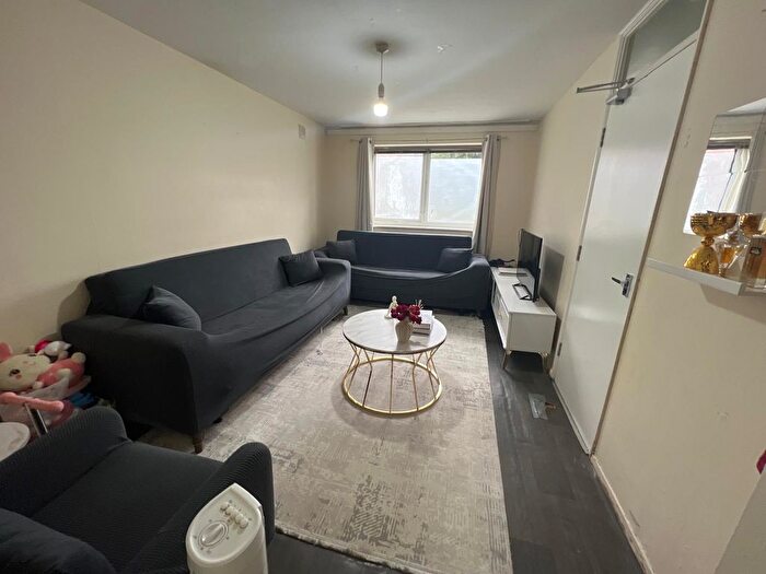 1 Bedroom Flat For Sale In Evergreen Way, UB3