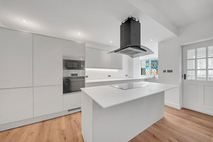 2 Bedroom Terraced House For Sale In Hope Street, Worsthorne-with-hurstwood, Lancashire, BB10