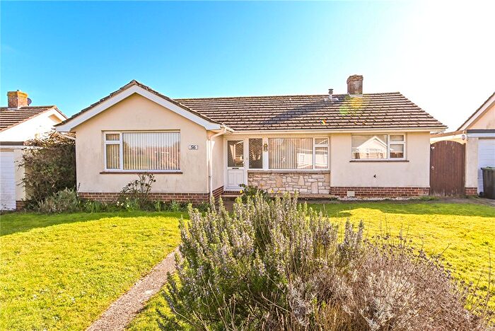 2 Bedroom Bungalow For Sale In Chiltern Drive, Barton On Sea, New Milton, Hampshire, BH25