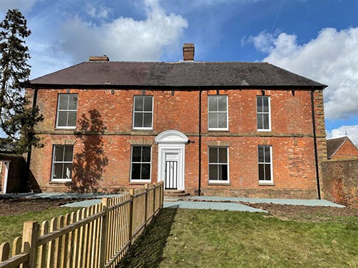 3 Bedroom Semi Detached House To Rent In Washbrook Lane, Allesley, Coventry, CV5