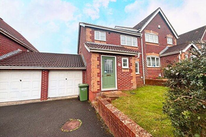 3 Bedroom Semi-Detached House To Rent In Simmonds View, Bristol, BS34