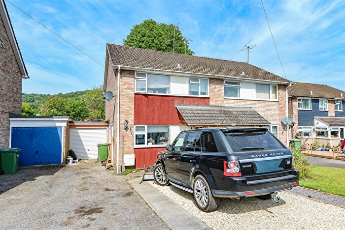 3 Bedroom Semi Detached House For Sale In Tennyson Road, Dursley, GL11