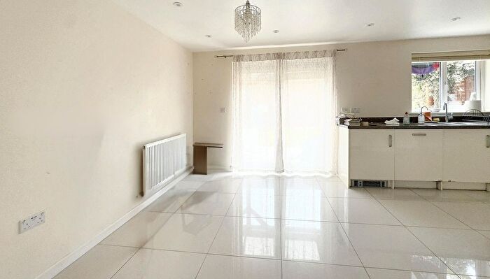 4 Bedroom Semi-Detached House To Rent In Eighteen Acre Drive Patchway, Filton, BS34