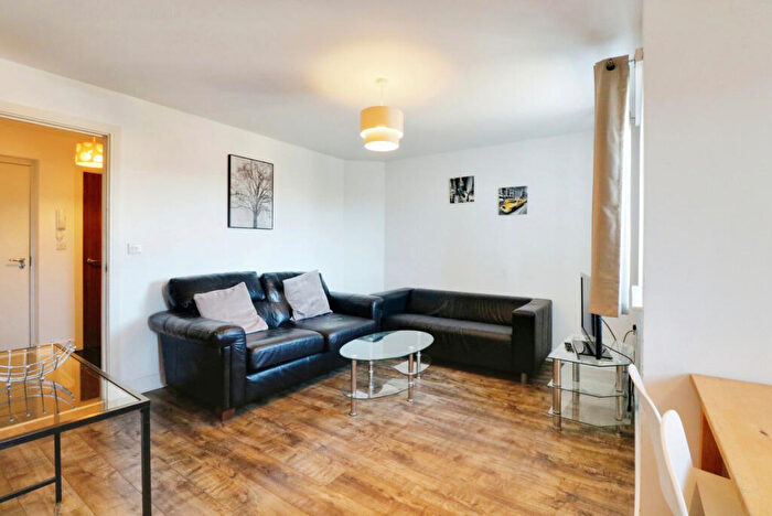 2 Bedroom Apartment To Rent In Sutton Road, Southend-on-Sea, SS2
